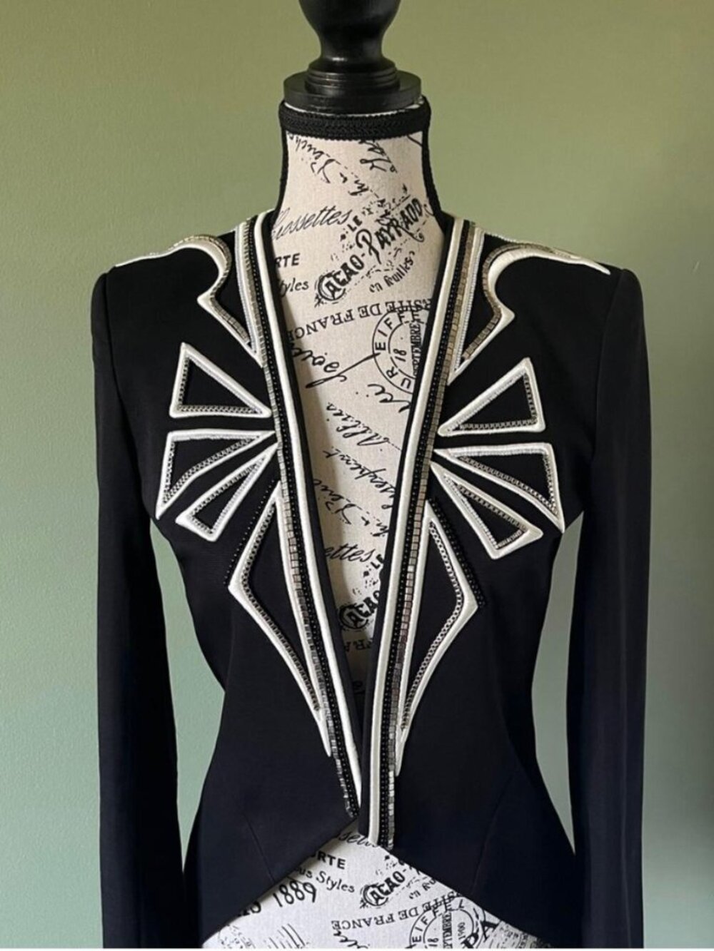 Aussie designer Sass & Bide "Down to Earth" structured blazer